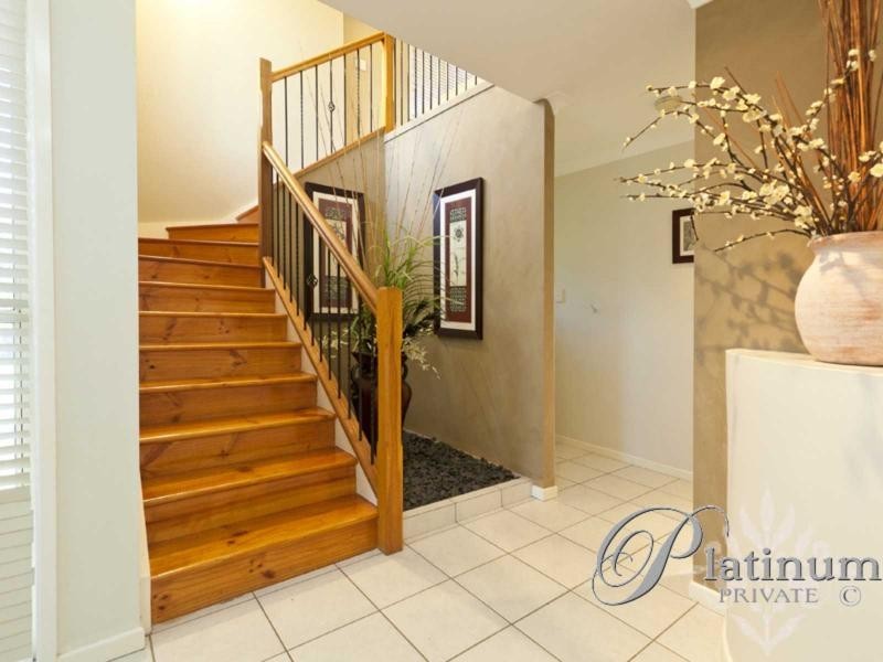 39 Kenilworth Place, Carindale QLD 4152