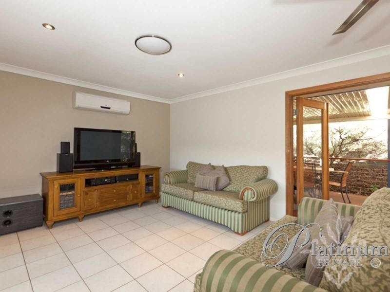 39 Kenilworth Place, Carindale QLD 4152