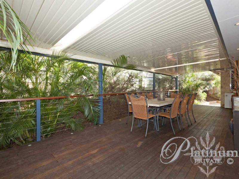 39 Kenilworth Place, Carindale QLD 4152