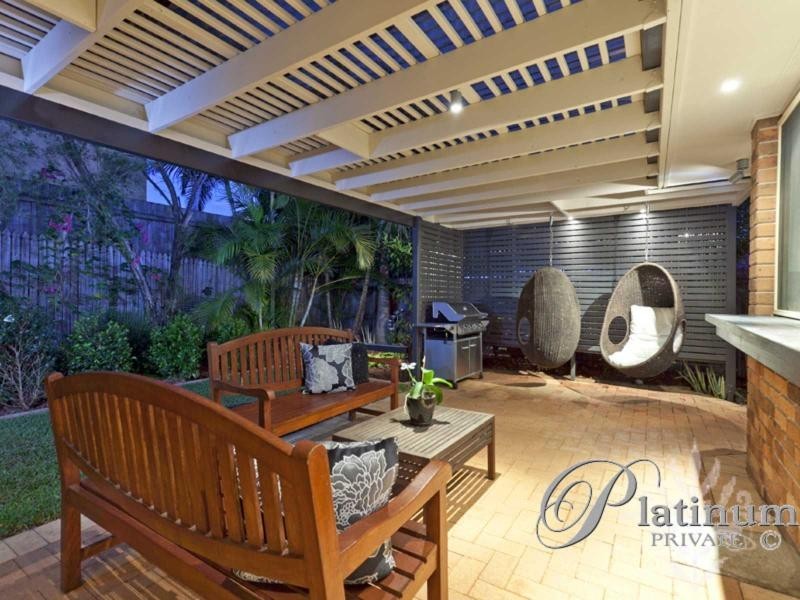 7 Bishop Place, Carindale QLD 4152