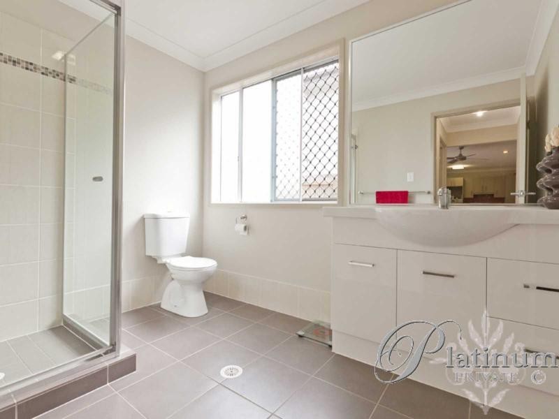 68 Yarra Road, Wakerley QLD 4154
