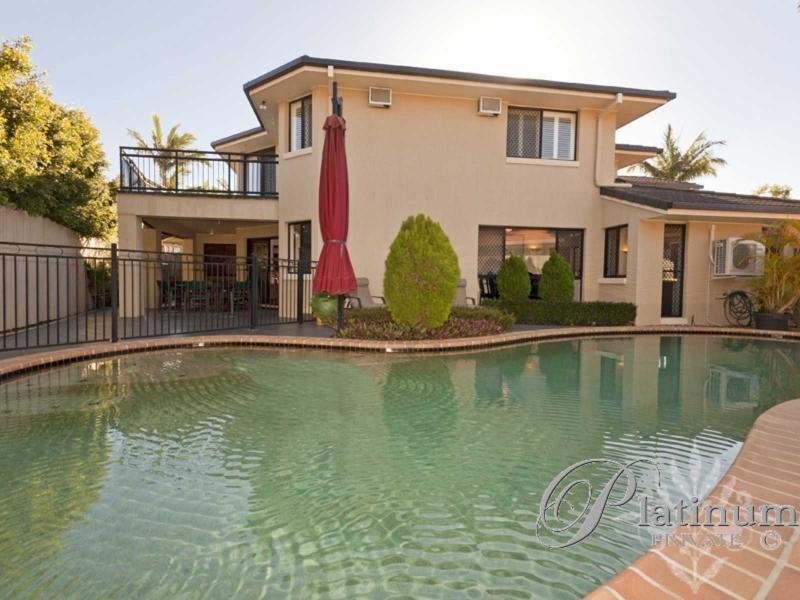 5 Duthie Court, Carindale QLD 4152