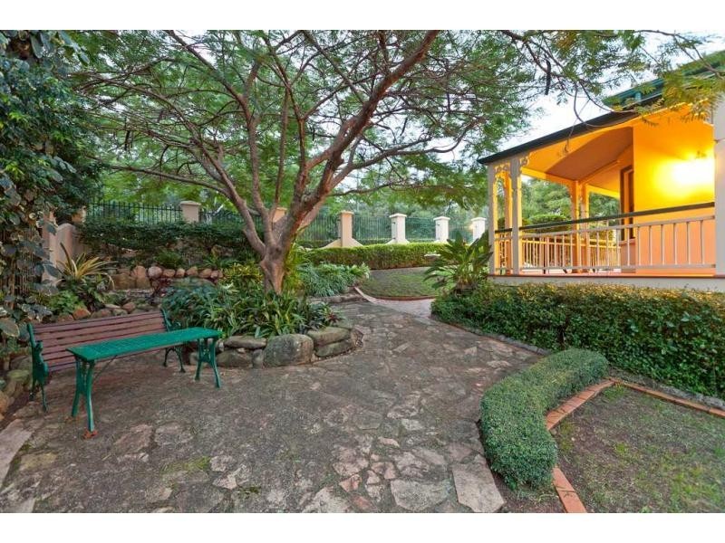 7 Ewer Street, Carindale QLD 4152