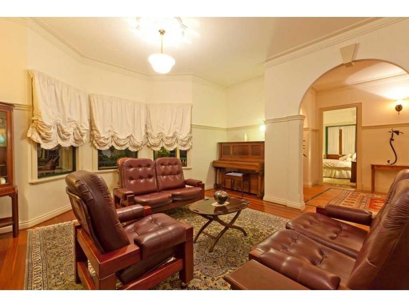 7 Ewer Street, Carindale QLD 4152