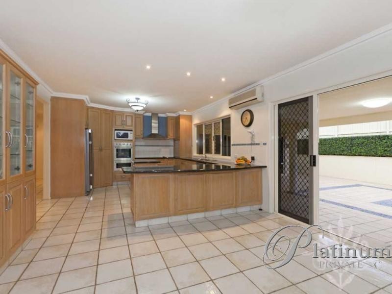 56 Sunset Place, Carindale QLD 4152