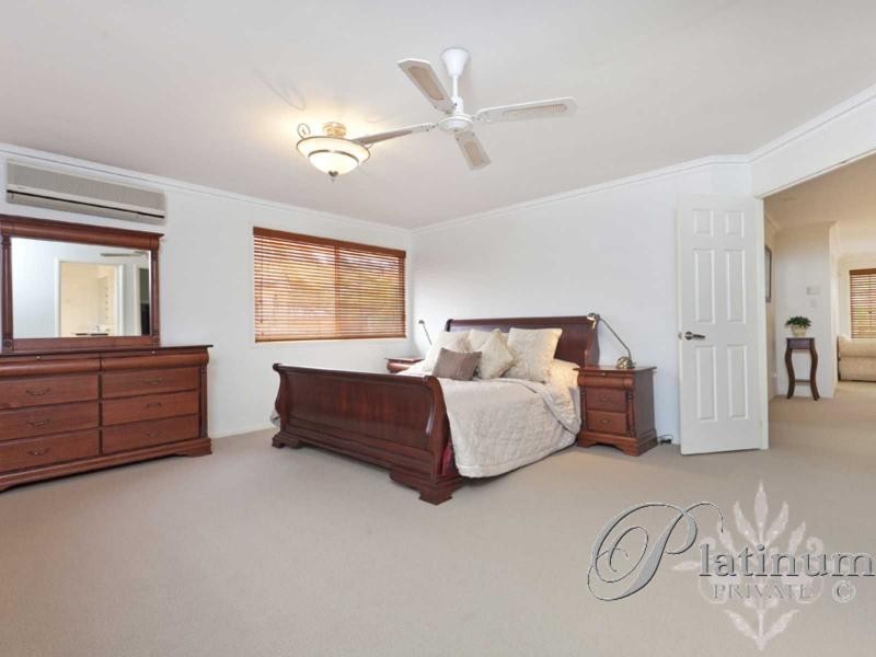 56 Sunset Place, Carindale QLD 4152