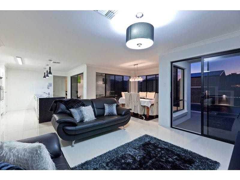 17 Paperbark Place, Wakerley QLD 4154