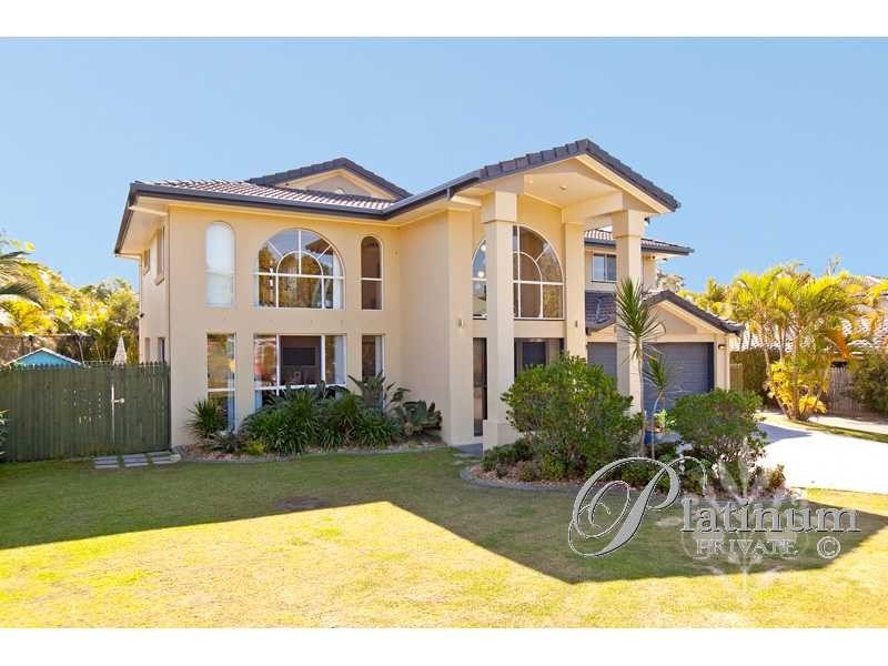 8 Homewood Place, Carindale QLD 4152