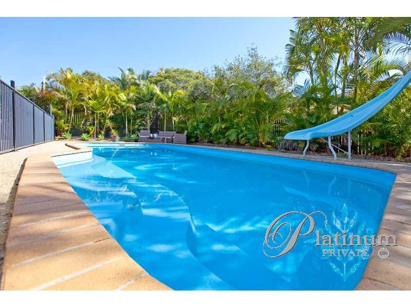 8 Homewood Place, Carindale QLD 4152