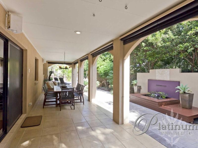 16 Kilburn Close, Carindale QLD 4152