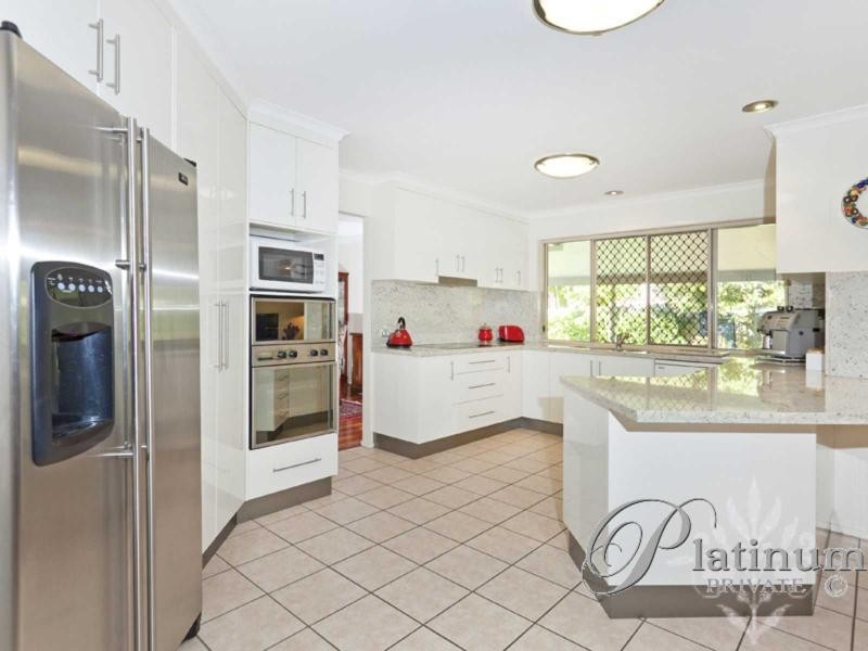 3 Briggs Court, Carindale QLD 4152