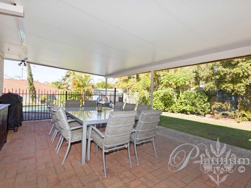 3 Briggs Court, Carindale QLD 4152