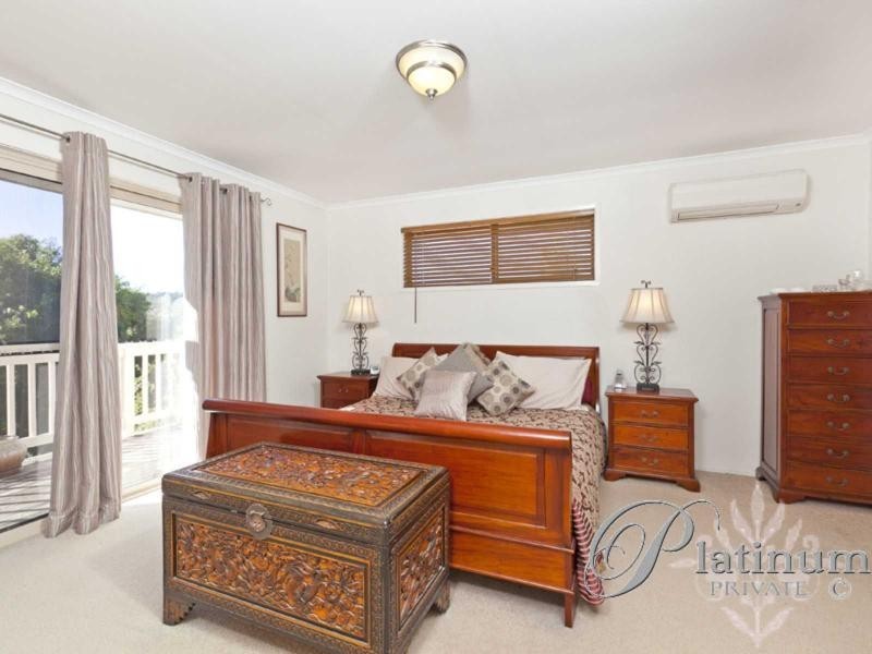 3 Briggs Court, Carindale QLD 4152