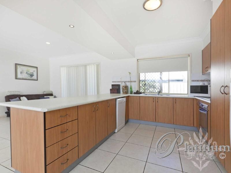 17 Maud Street, Birkdale QLD 4159