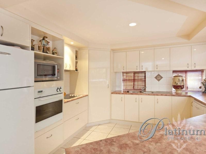 60 Gainsborough Avenue, Mackenzie QLD 4156