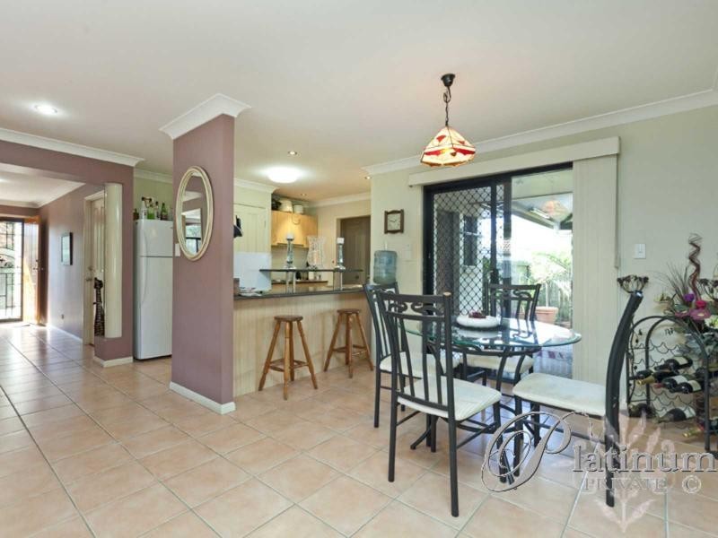 9 Ross Place, Wakerley QLD 4154