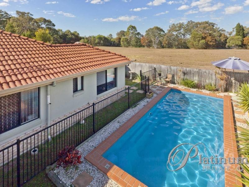 9 Ross Place, Wakerley QLD 4154