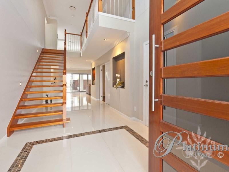 9 Peregian Close, Wakerley QLD 4154