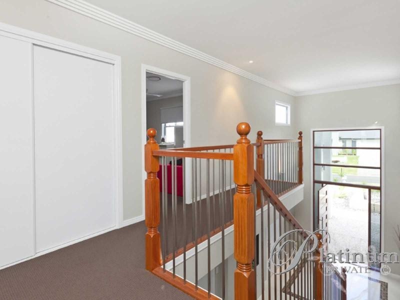9 Peregian Close, Wakerley QLD 4154