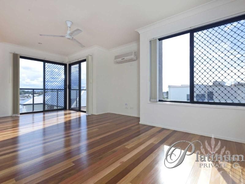 14 Whatmore Place, Manly West QLD 4179