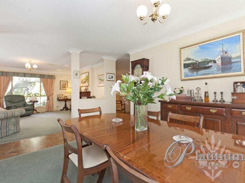 98 Delaney Circuit, Carindale QLD 4152