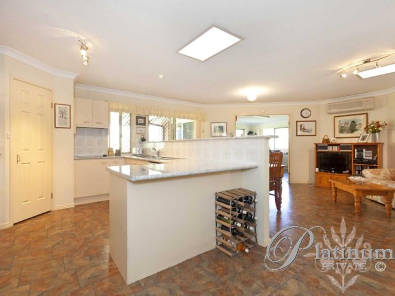 98 Delaney Circuit, Carindale QLD 4152