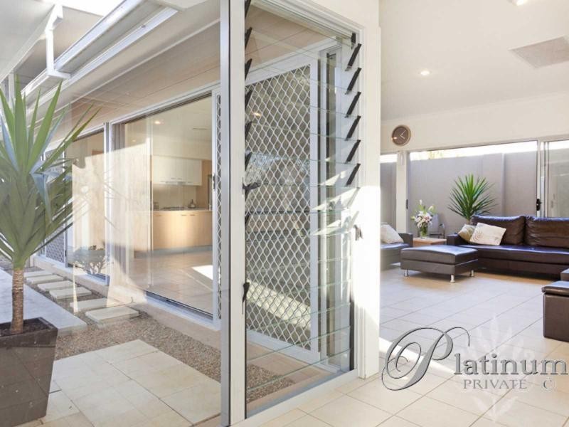 52 Mossvale Drive, Wakerley QLD 4154