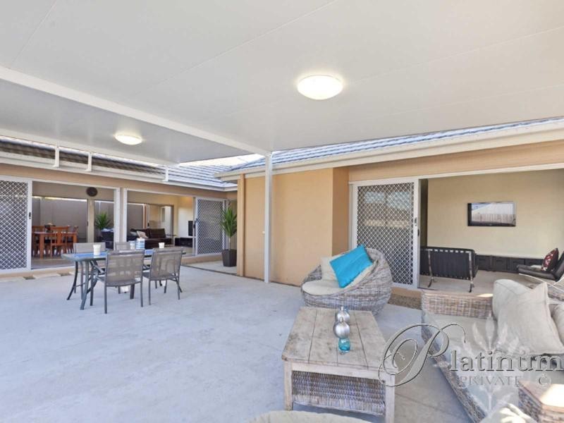 52 Mossvale Drive, Wakerley QLD 4154