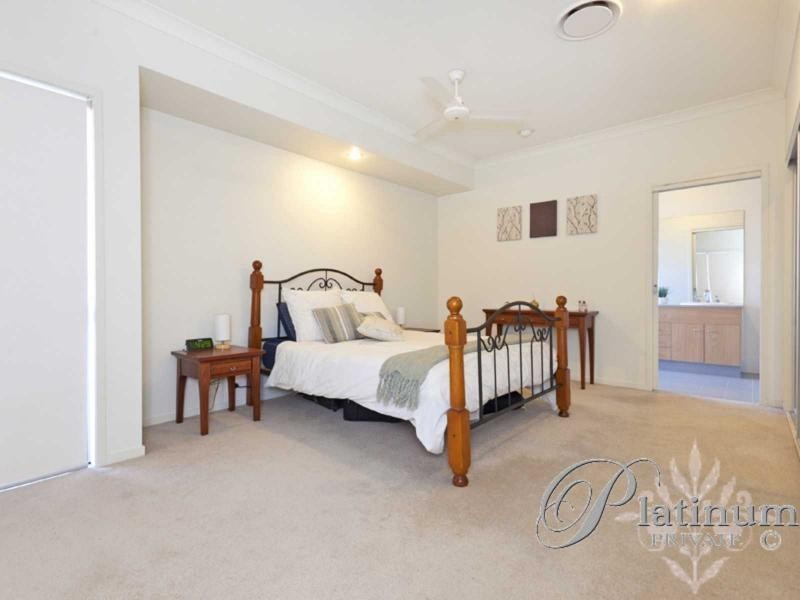 52 Mossvale Drive, Wakerley QLD 4154