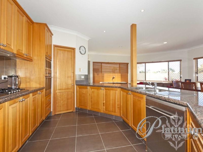51 Plymouth Court, Cleveland QLD 4163