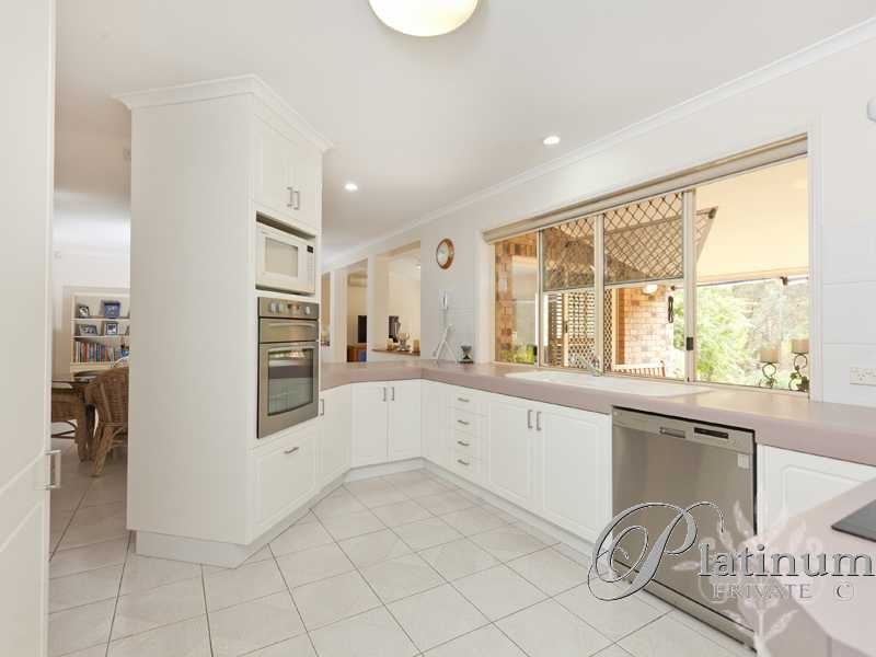 7 Kinrade Place, Carindale QLD 4152