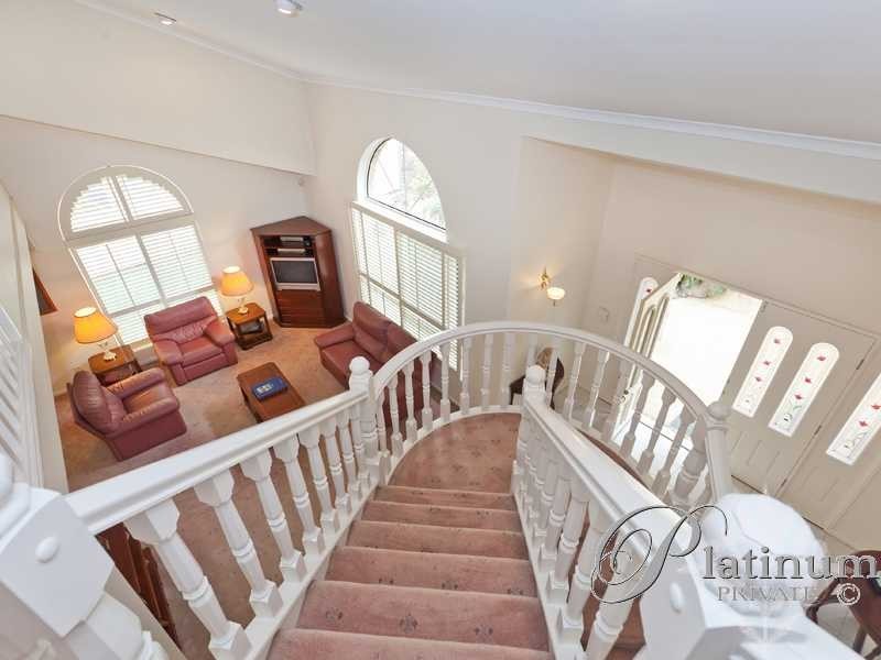 7 Kinrade Place, Carindale QLD 4152