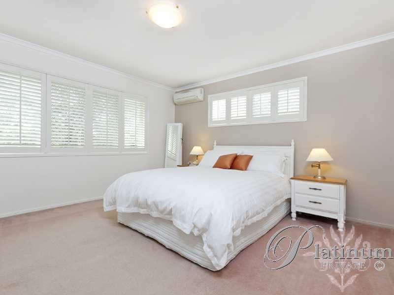 7 Kinrade Place, Carindale QLD 4152