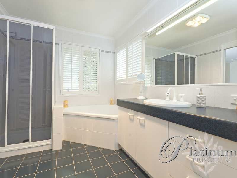 7 Kinrade Place, Carindale QLD 4152