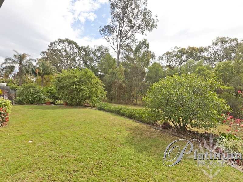 7 Kinrade Place, Carindale QLD 4152