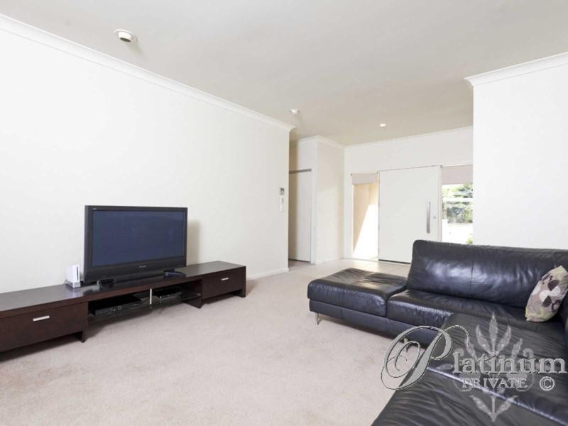 60 Mossvale Drive, Wakerley QLD 4154