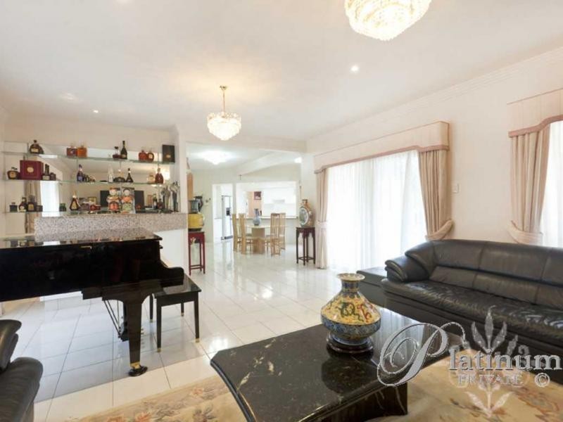 97 Delaney Circuit, Carindale QLD 4152