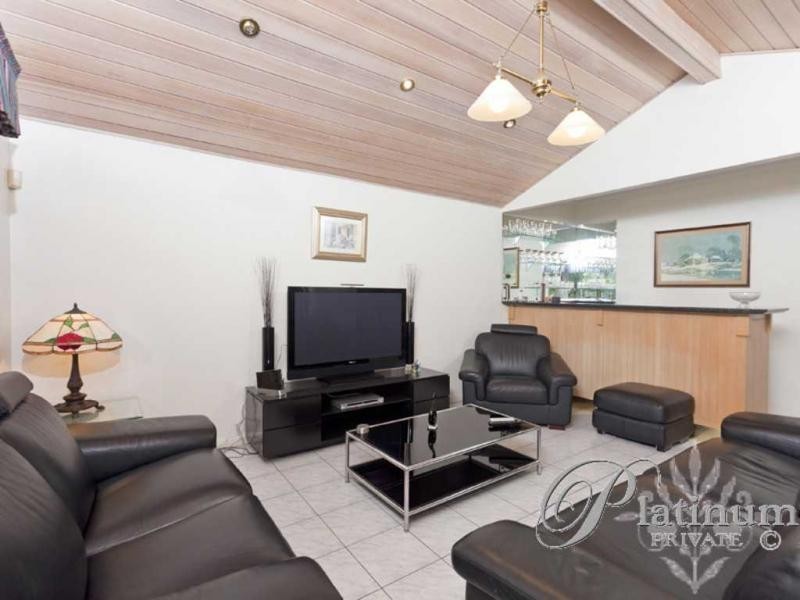 15 Troon Place, Carindale QLD 4152