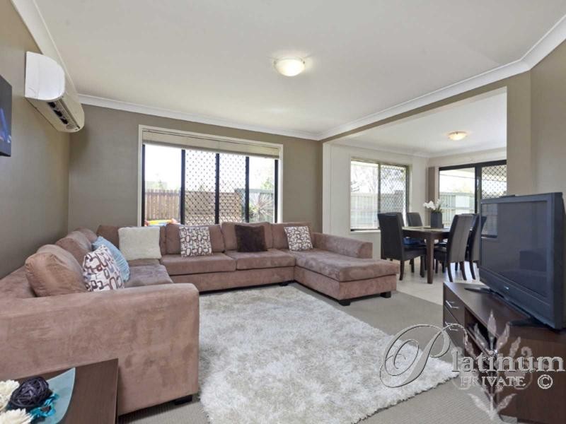 2 Rymera Crescent, Gumdale QLD 4154