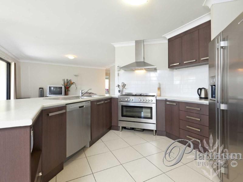 2 Rymera Crescent, Gumdale QLD 4154