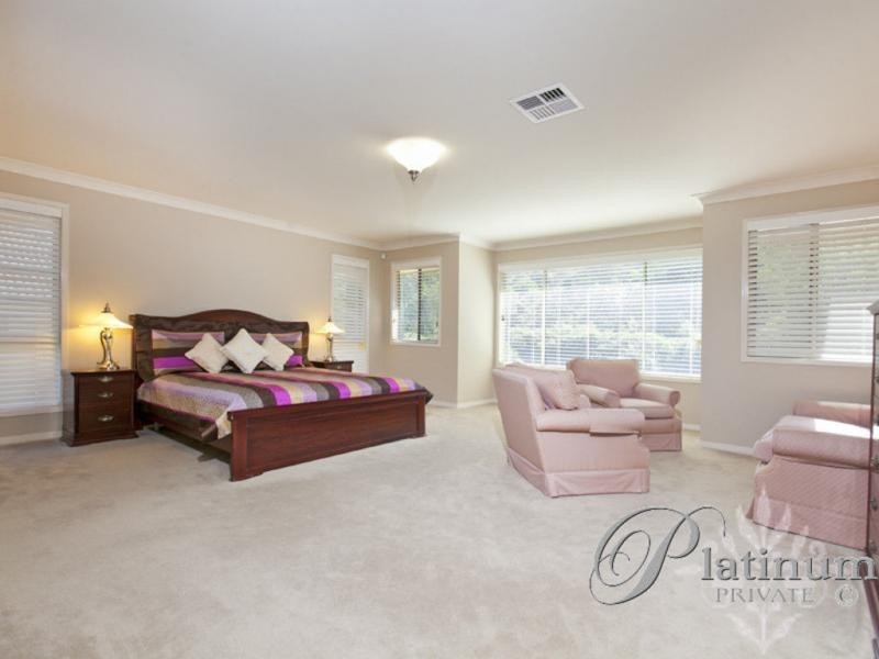 45 Ewer Street, Carindale QLD 4152