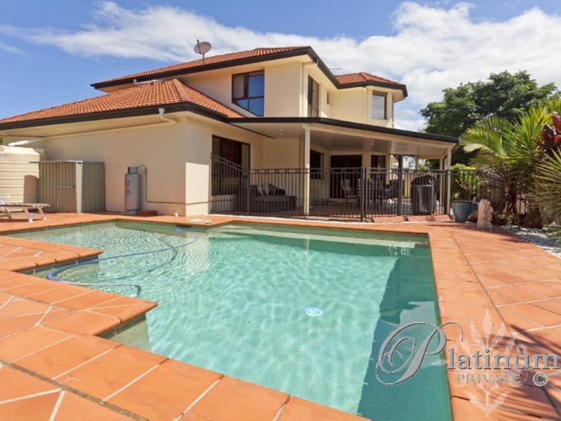 6 Kensington Close, Carindale QLD 4152