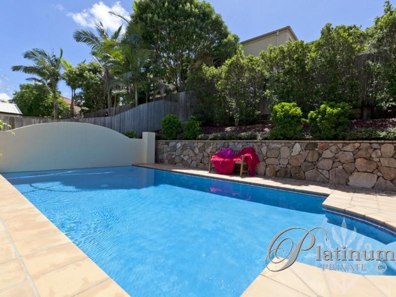 27 Coventry Circuit, Carindale QLD 4152