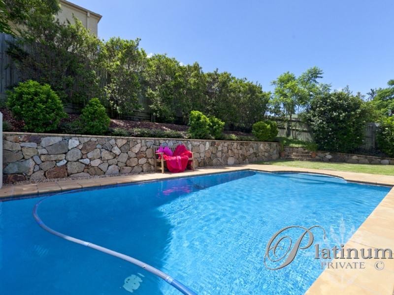 27 Coventry Circuit, Carindale QLD 4152