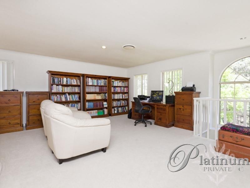 27 Coventry Circuit, Carindale QLD 4152