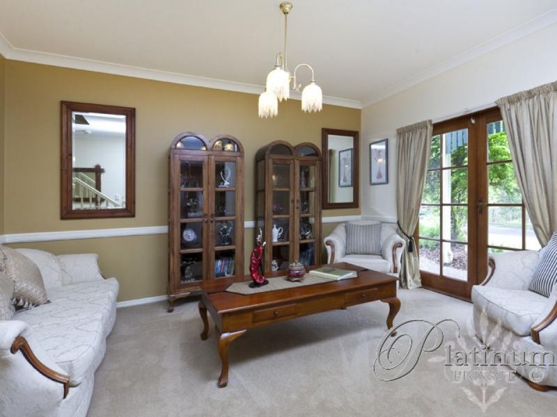 33 Van Gogh Place, Mackenzie QLD 4156