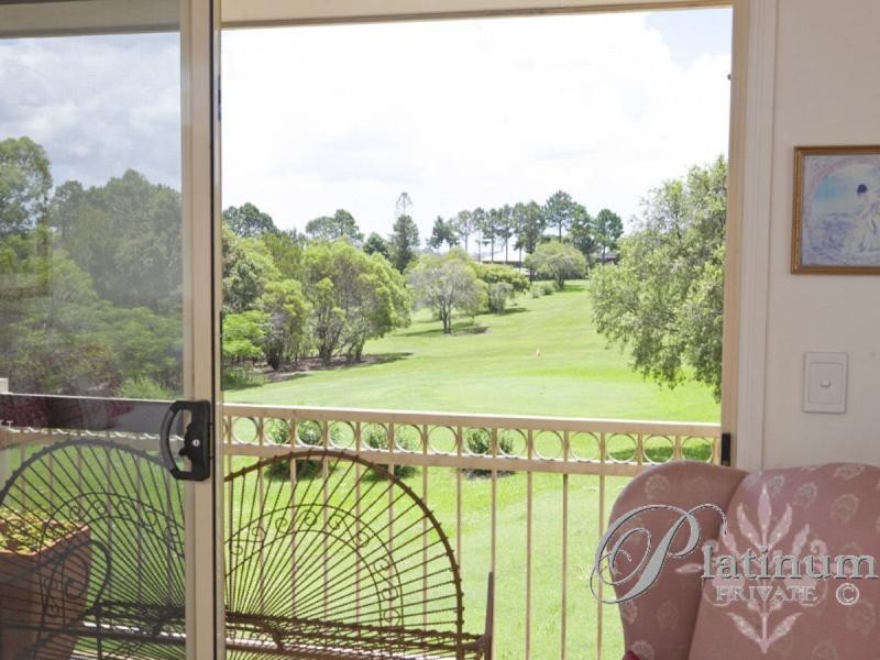 52 Flame Tree Crescent, Carindale QLD 4152