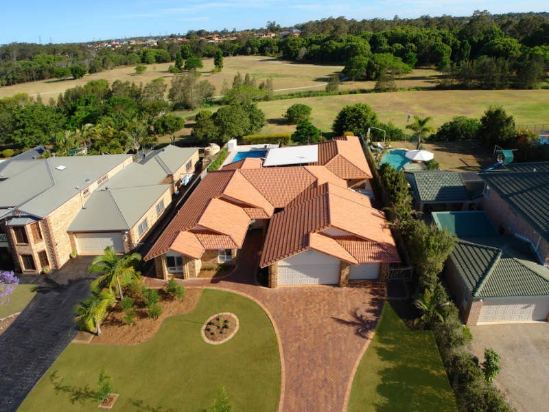 6 Turnberry Place, Carindale QLD 4152