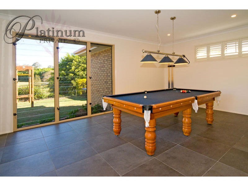 6 Turnberry Place, Carindale QLD 4152