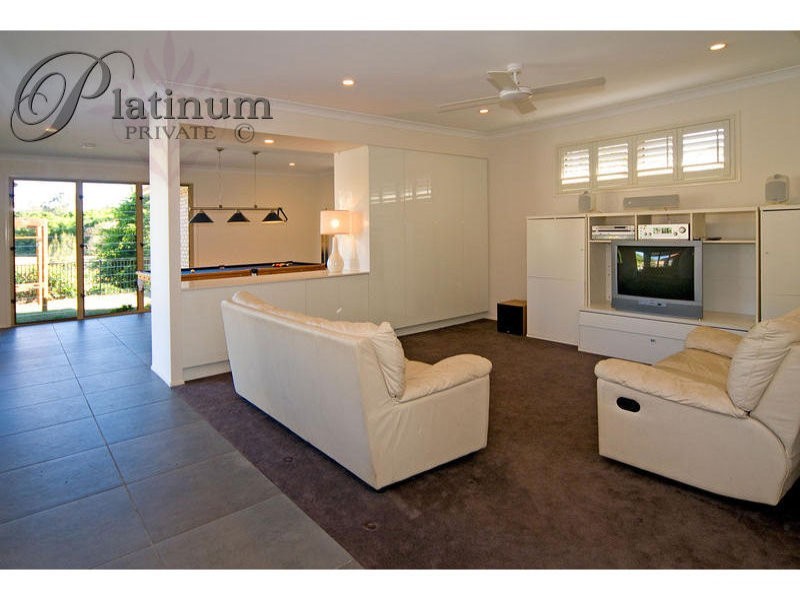 6 Turnberry Place, Carindale QLD 4152